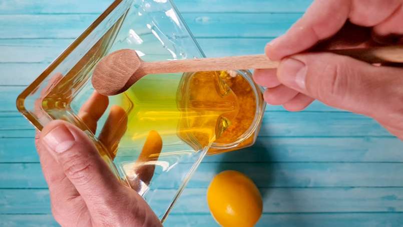 Miód z orzechami włoskimi, cytryną i propolisem na odporność, zdjęcie 7