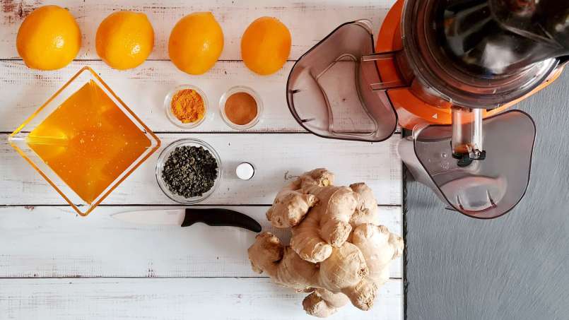 Sok imbirowy z miodem, cytryną, zieloną herbatą, kurkumą, cynamonem i miętą, zdjęcie 1